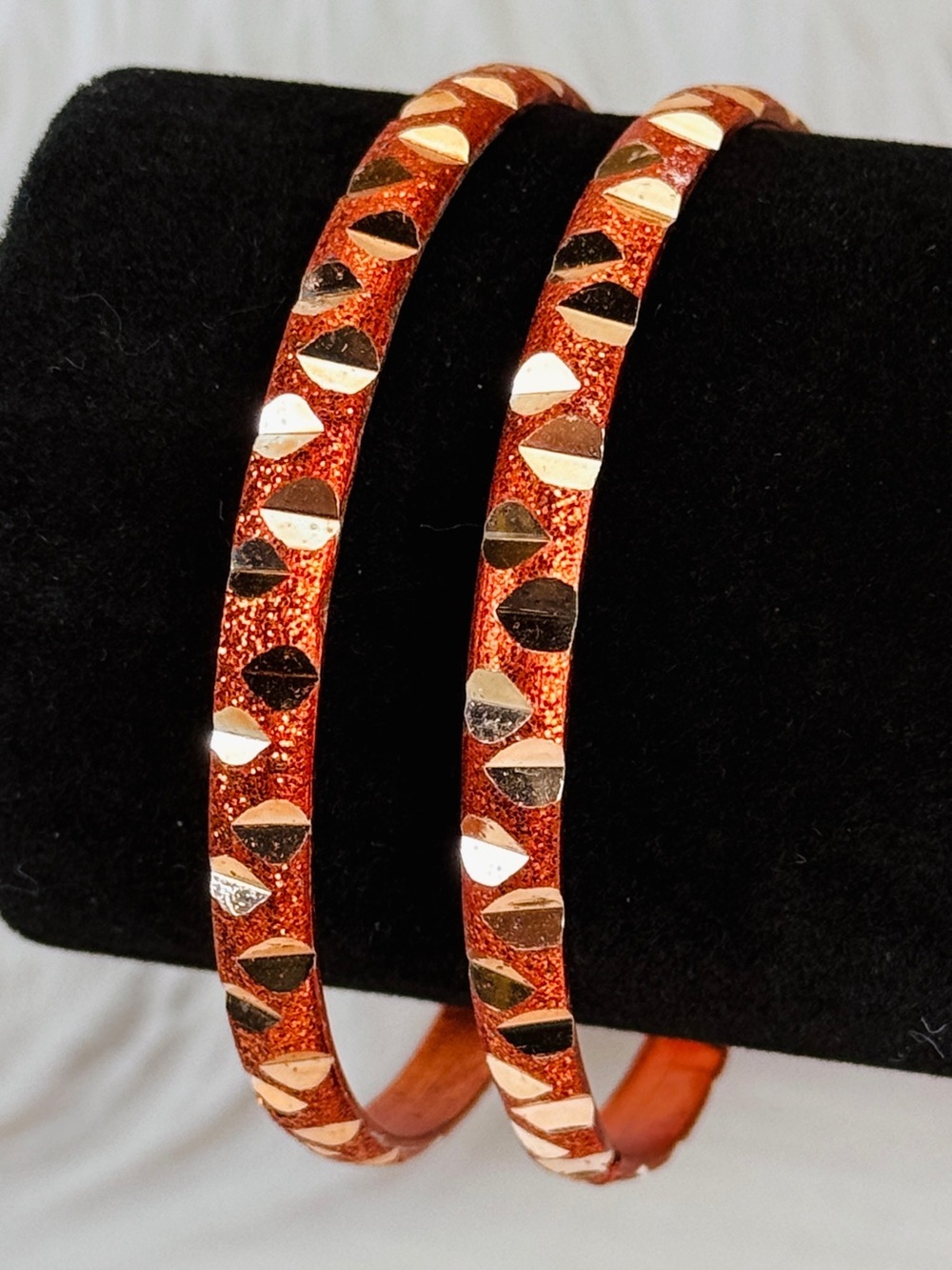 Beautiful set of 2 small bangle bracelets